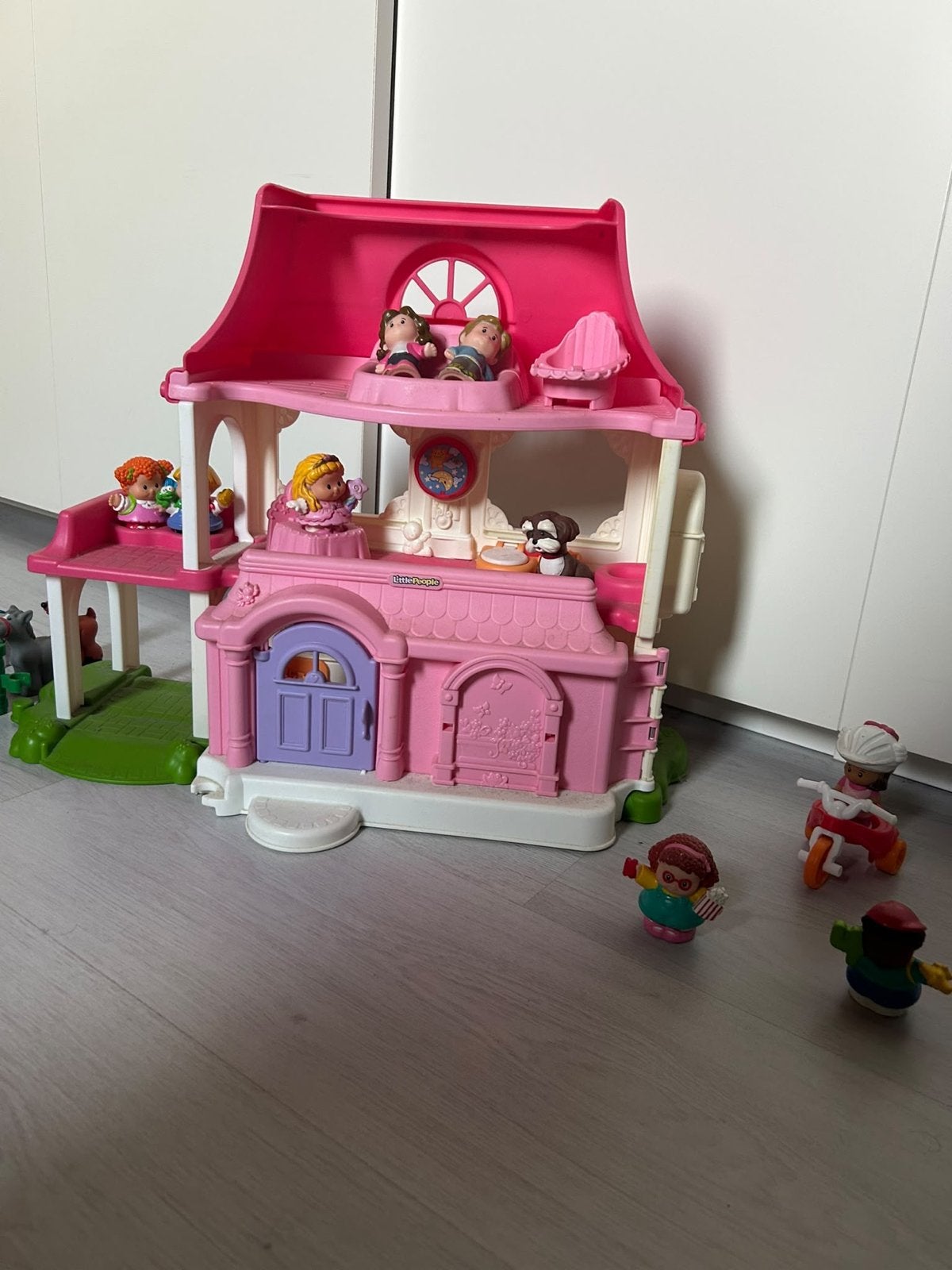 Fisher-Price Little People Poppenhuis met accessoires, Ophalen of Verzenden, Gebruikt, Poppenhuis