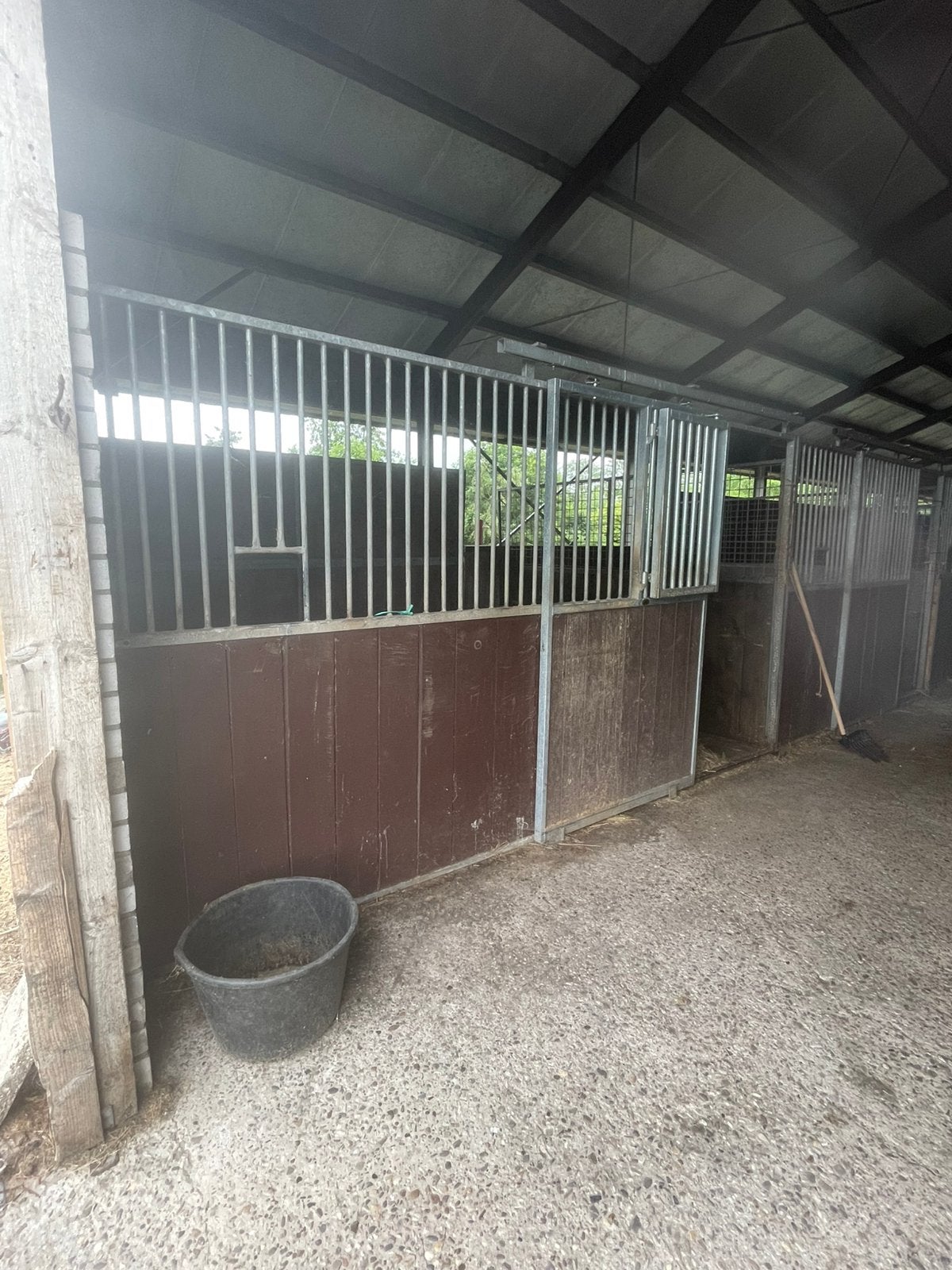 Diverse stal wanden aangeboden, Dieren en Toebehoren, Stalling, 4 paarden of pony's of meer