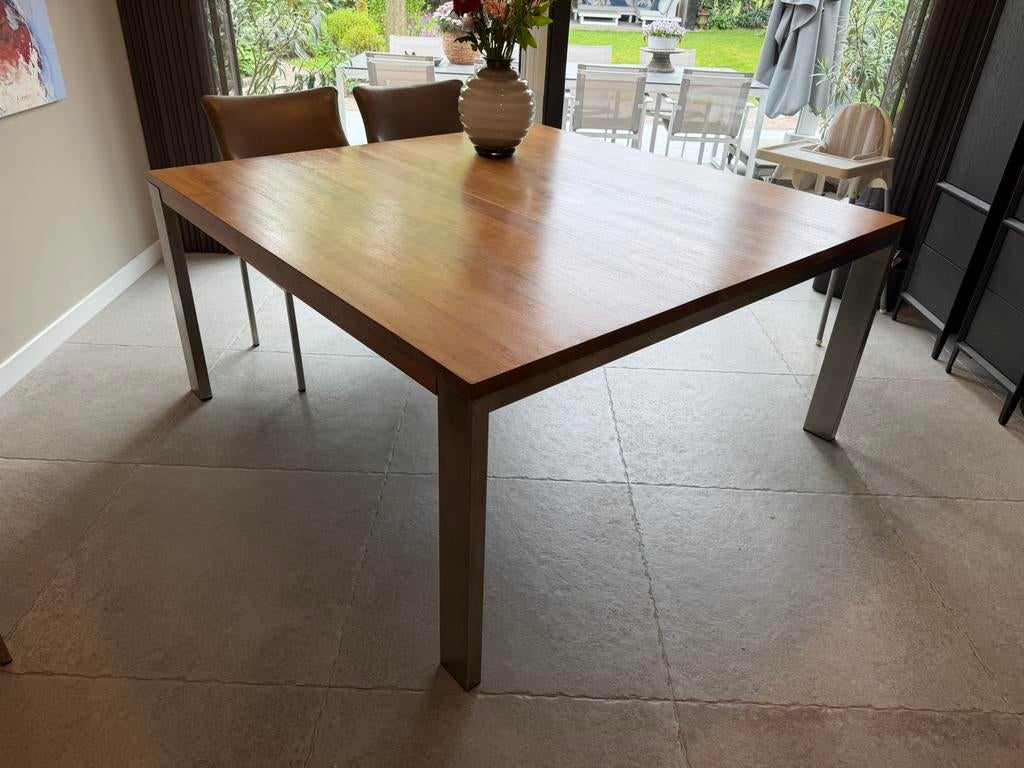 Eettafel notenhout-Bert Plantagie, 200 cm of meer, Zo goed als nieuw, Rechthoekig, 50 tot 100 cm