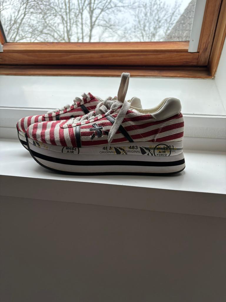 Premiata sneakers met hoge zool, rood/wit, maat 39, Ophalen of Verzenden, Zo goed als nieuw, Rood, Sneakers of Gympen