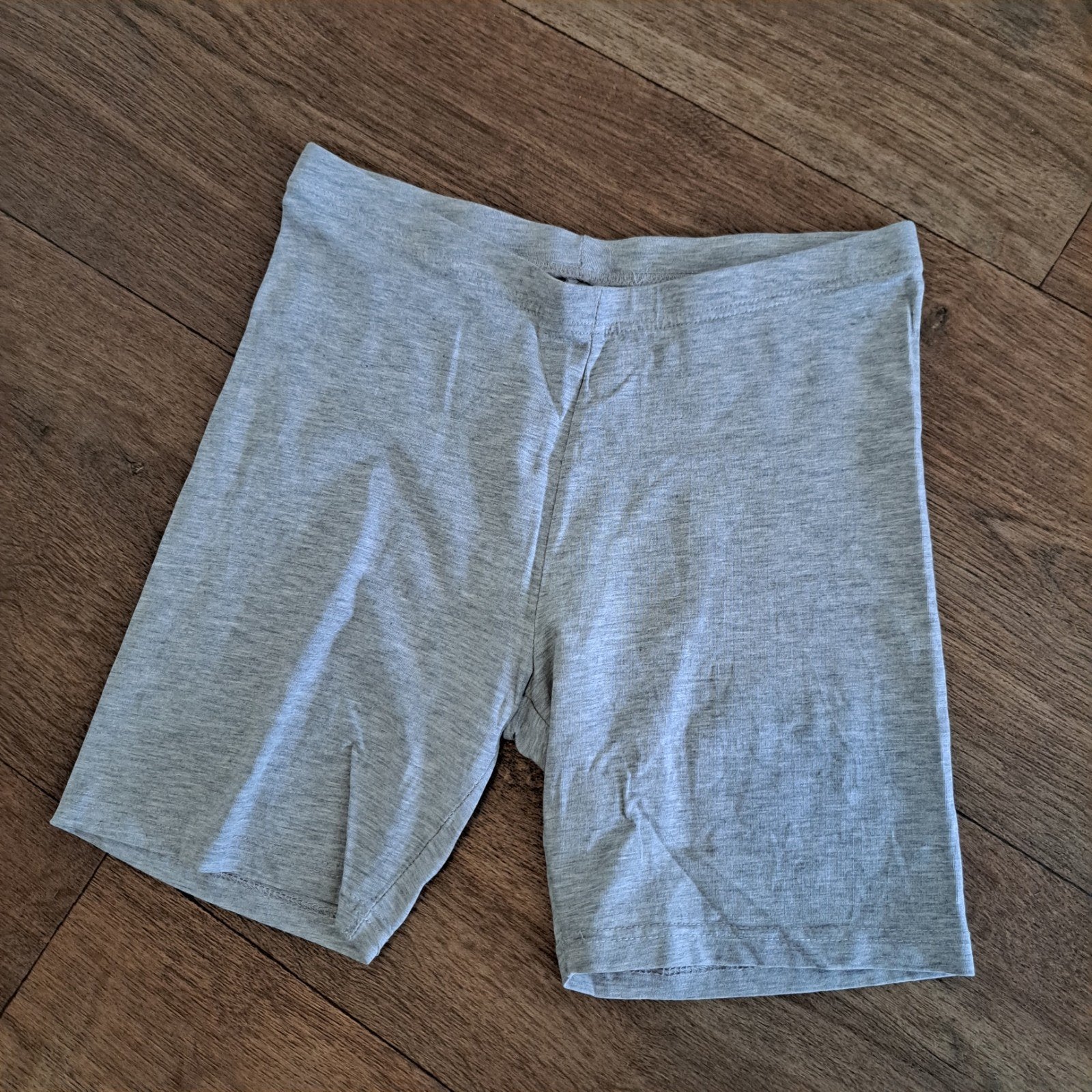 fietsbroek grijs mt. 40, Zeeman, Ophalen of Verzenden, Grijs, Broekje of Short