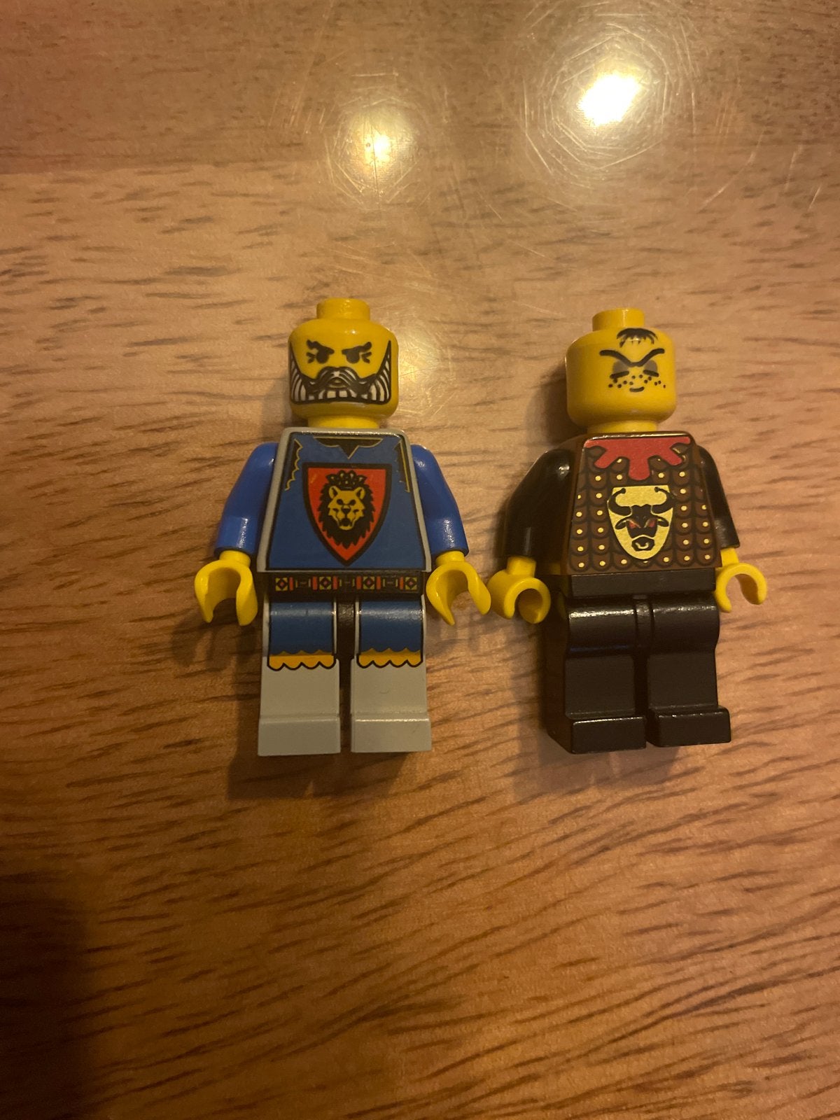 Lego Castle Minifiguren: Leeuwenridder & Stierenridder, Kinderen en Baby's, Speelgoed | Duplo en Lego, Inclusief minifiguren, Lego