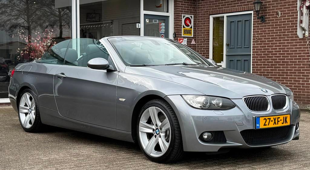 BMW 3-serie Cabrio 325i High Exe / AUTOMAAT / NL AUTO / LEDE, Achterwielaandrijving, Gebruikt, Zwart, Cabriolet