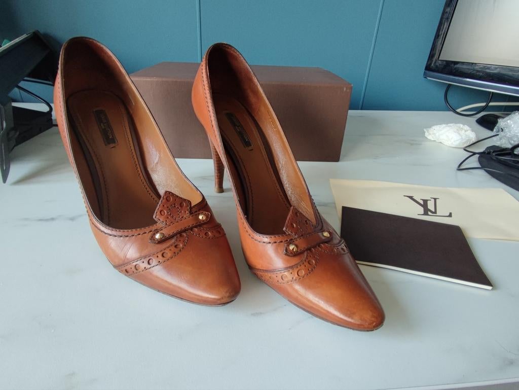 Louis Vuitton Ingenue-pumps – Complete set inclusief aankoop, Kleding | Dames, Ophalen, Pumps, Bruin, Louis Vuitton