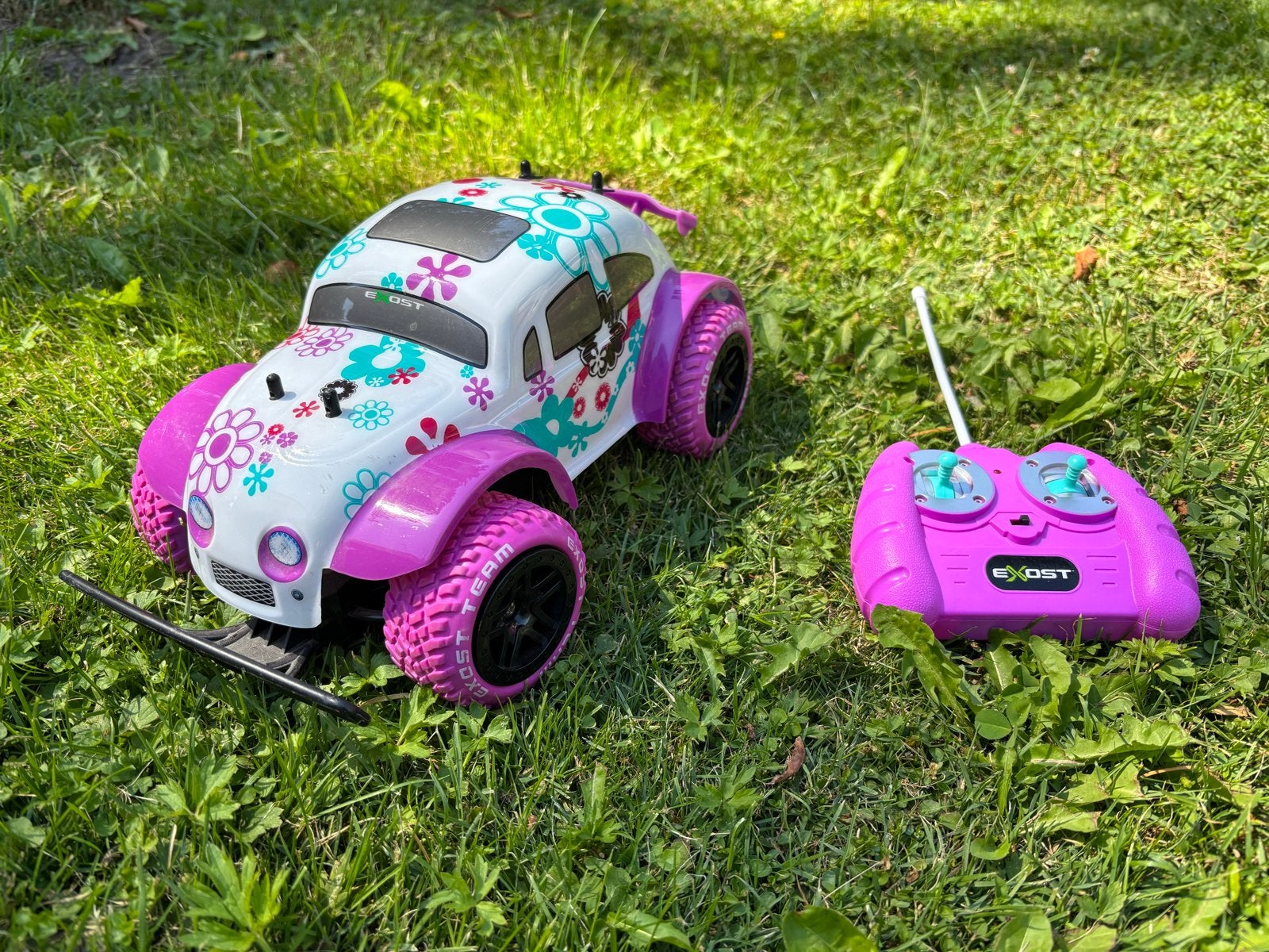 Exost RC Buggy Beetle - Roze/Wit met Bloemen, Gebruikt, Auto offroad, RTR (Ready to Run), Overige schalen