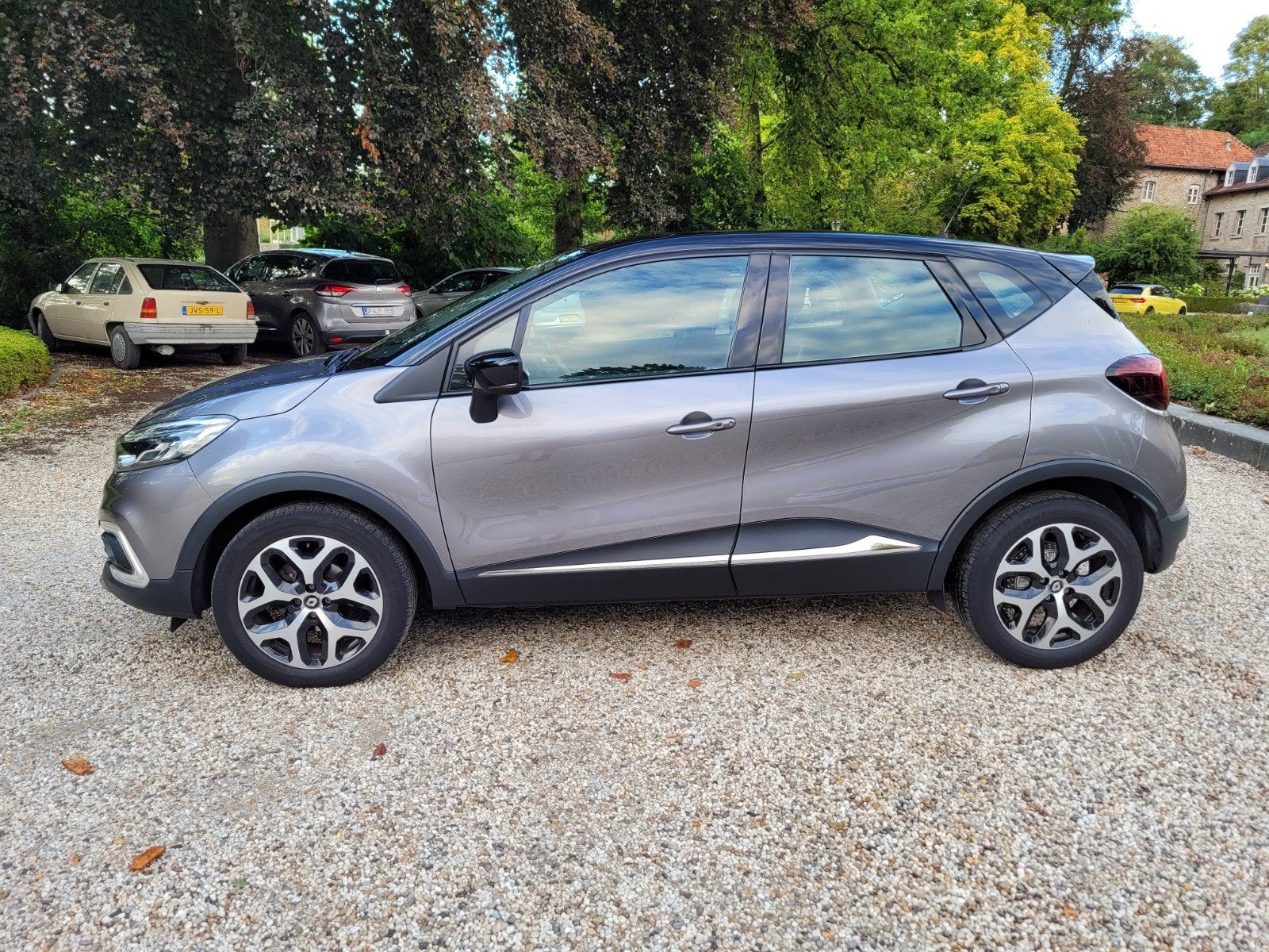 Renault Captur 0.9 TCe Grijs  2017 64000 km, Auto's, Voorwielaandrijving, 898 cc, Stof, 1200 kg