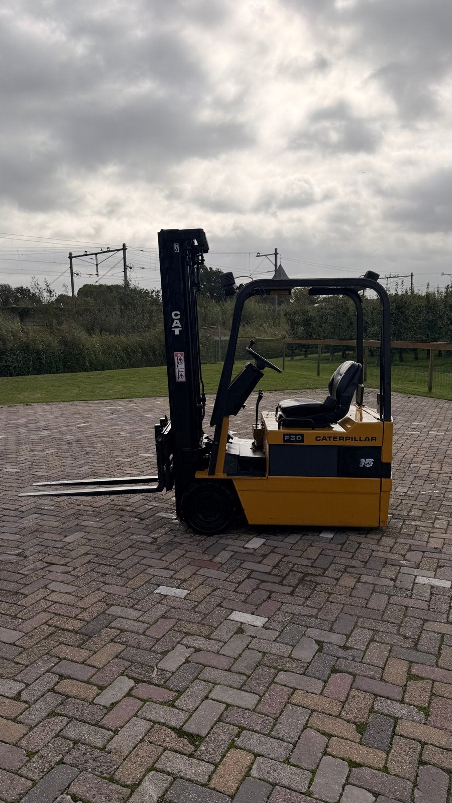 Caterpillar F30 Heftruck (1,5t) - Elektrisch - Goede Staat, 2000 tot 3000 kg, Ophalen, Elektrisch, Heftruck