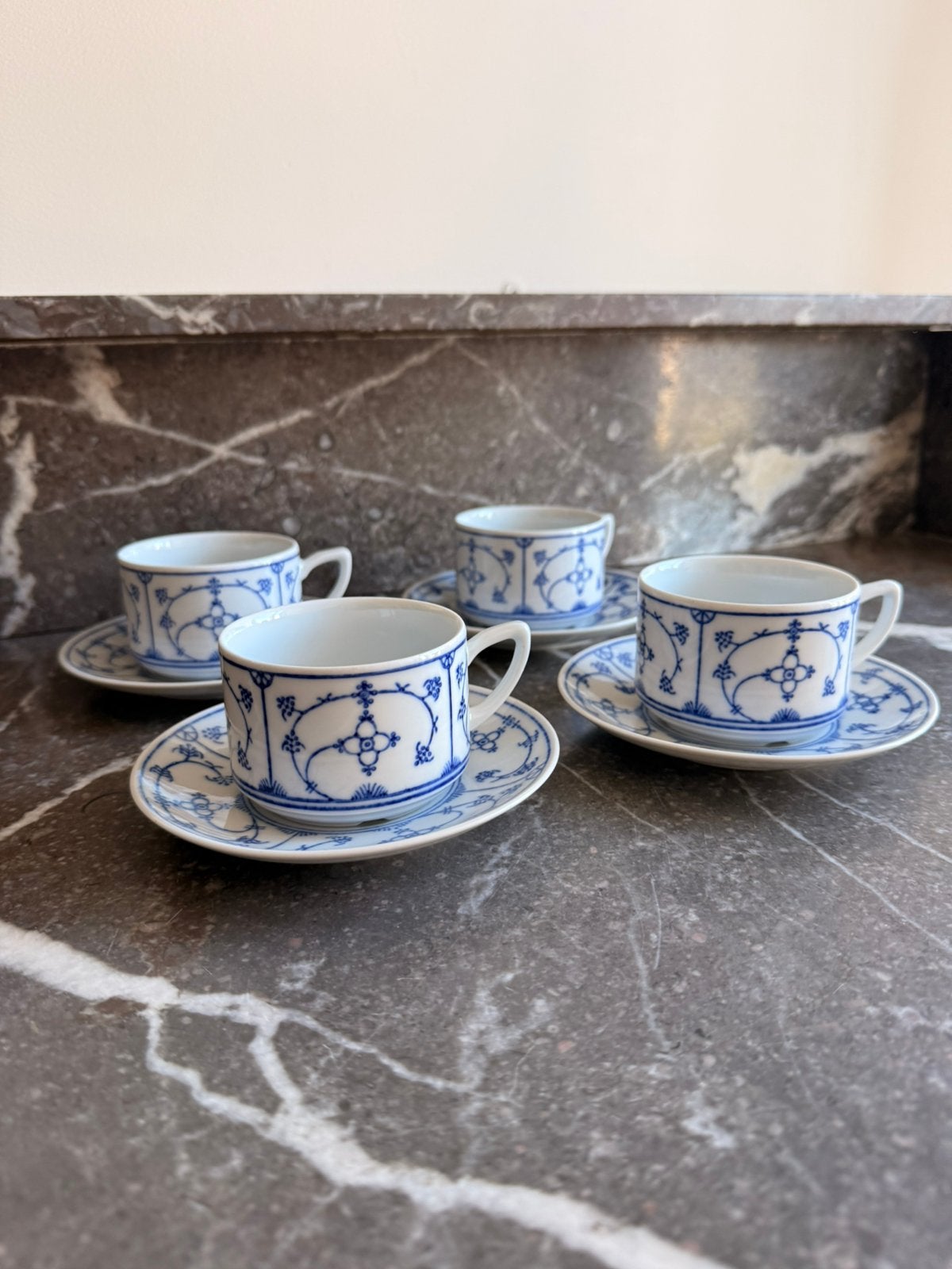 Vintage Jaeger & Co Bavaria koffiekopjes & schotel, Huis en Inrichting, Ophalen of Verzenden, Porselein, Overige stijlen, Kop(pen) en/of Schotel(s)
