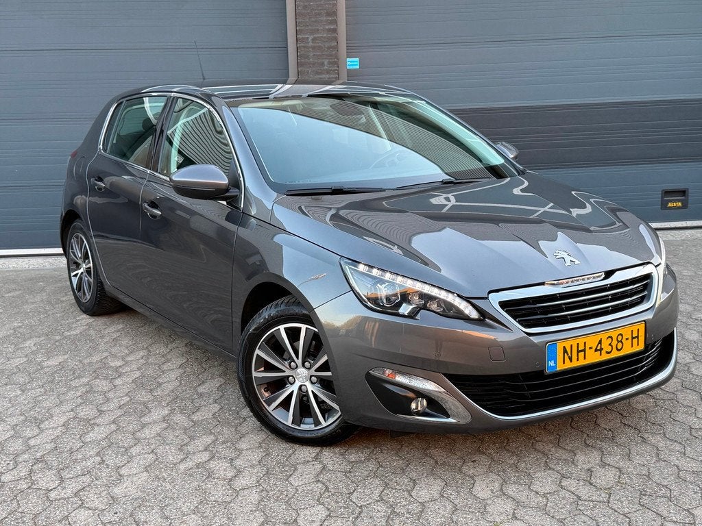 Peugeot 308 1.2 PureTech Allure|CAMERA|NAVI|CRUISE|CLIMA|APK, Auto's, Peugeot, Voorwielaandrijving, Gebruikt, Euro 6, 1199 cc