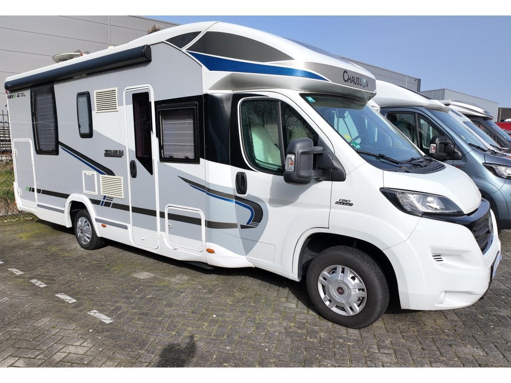 Chausson 728 Titanium, QB, erg mooi, incl garantie, Caravans en Kamperen, Ringverwarming, Fiat, Startonderbreker, 7 tot 8 meter