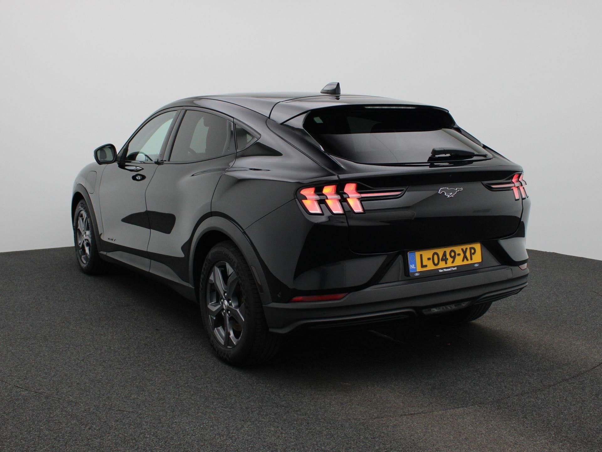 Ford Mustang Mach-E RWD 75 kWh, Automaat, Achterwielaandrijving, Gebruikt, 750 kg