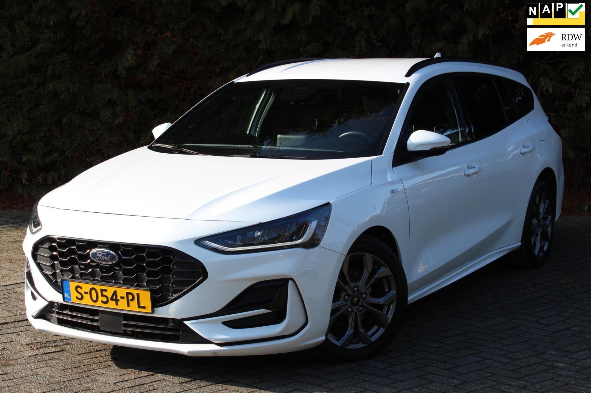 Ford Focus Wagon 1.0 EcoBoost Hybrid ST Line Style 155PK | S, Auto's, Ford, Dealer onderhouden, Stof, Gebruikt, 1404 kg