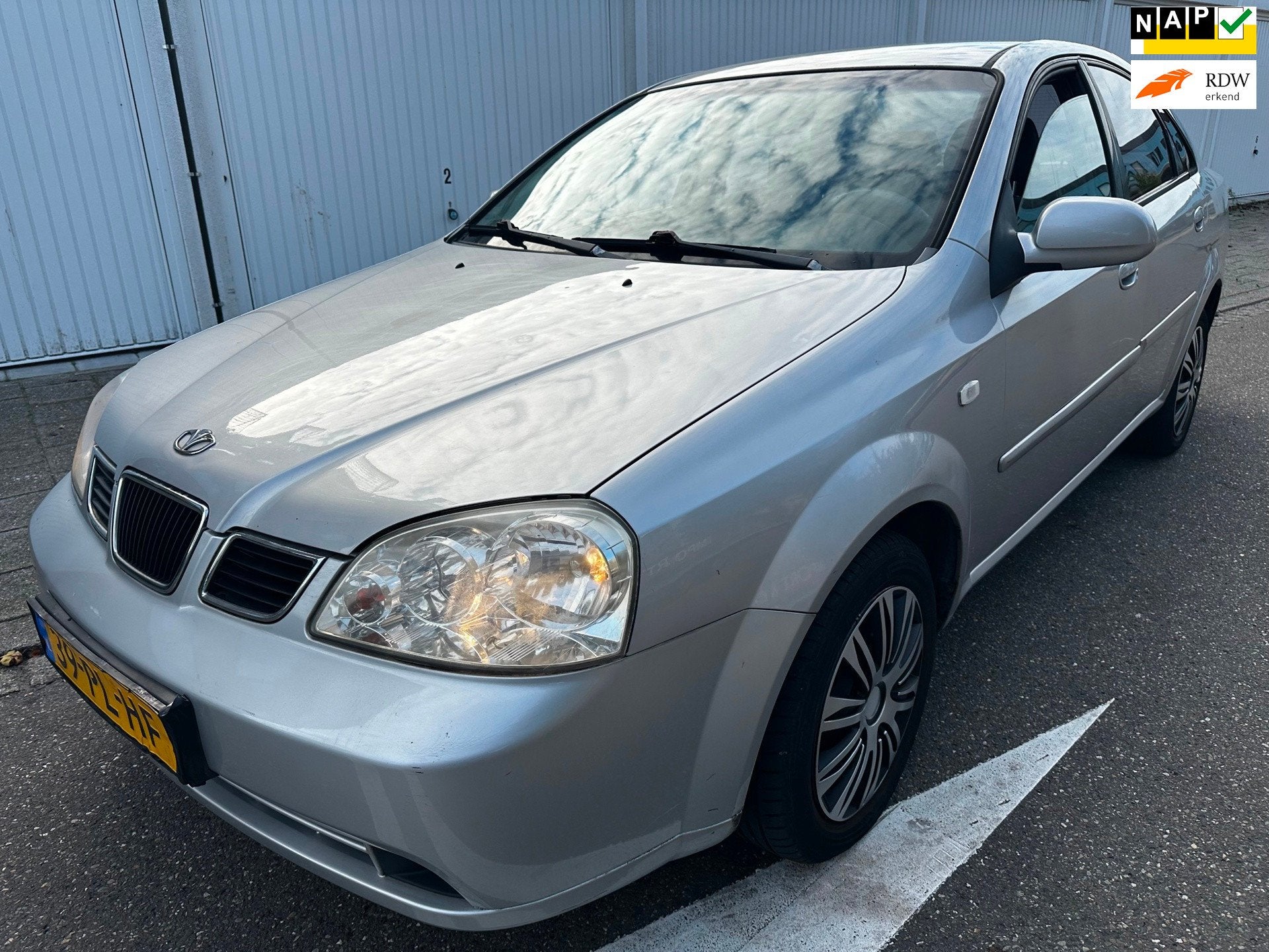 Daewoo Nubira 1.6-16V Spirit,Airco,nw apk, Auto's, Voorwielaandrijving, Gebruikt, 4 cilinders, 610 kg