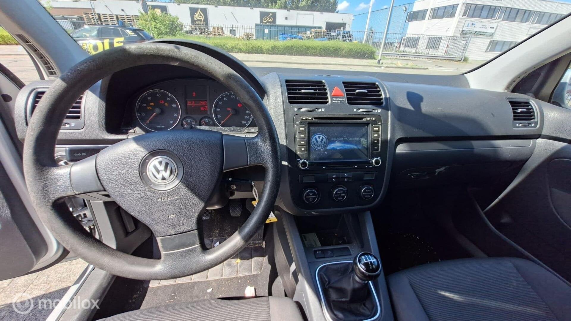Foto 11 van Volkswagen Golf 1.4 Optive