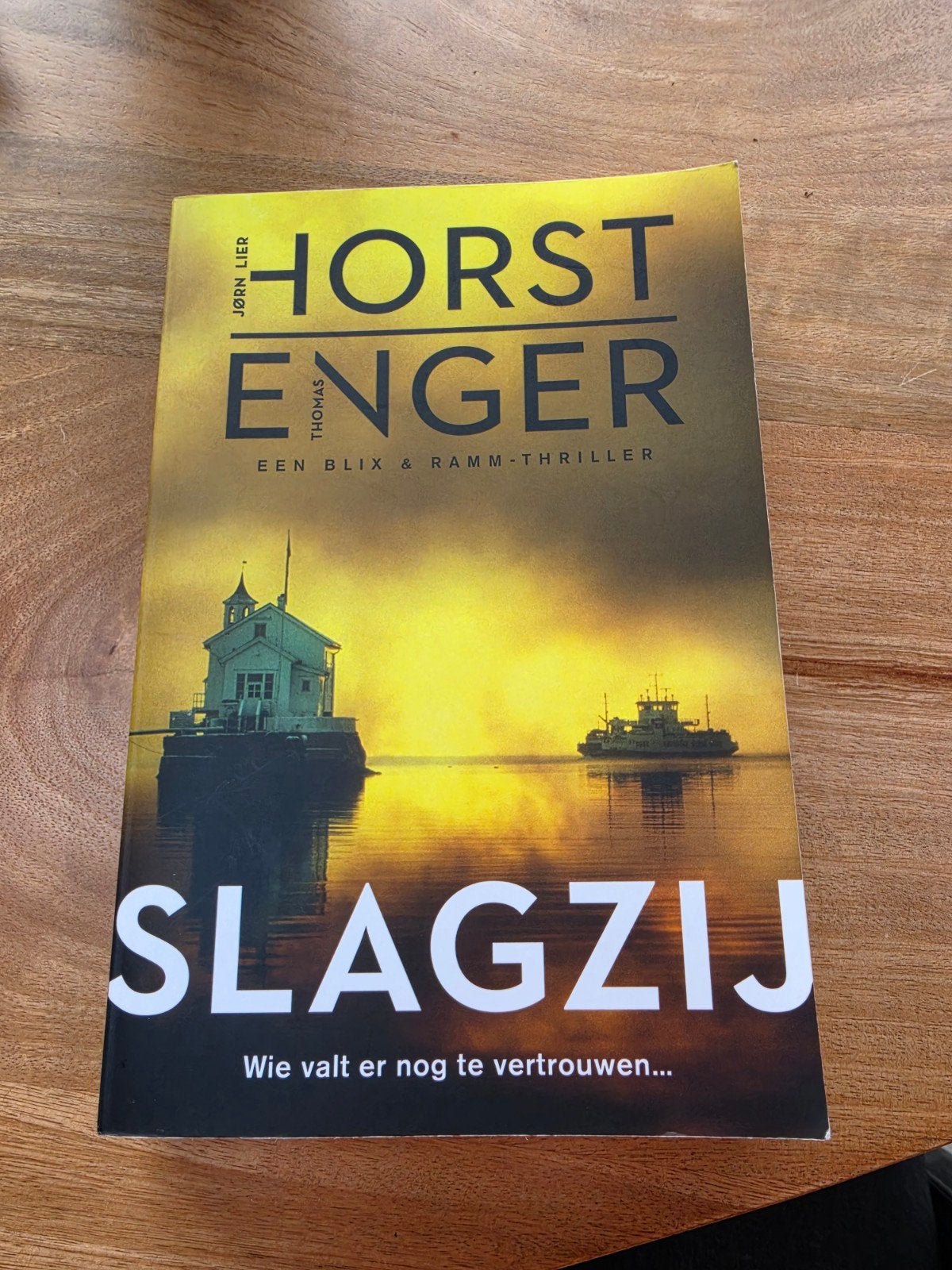 Slagzij - Jørn Lier Horst & Thomas Enger (Blix & Ramm), Ophalen of Verzenden, Zo goed als nieuw, Jørn Lier Horst, Thomas Enger