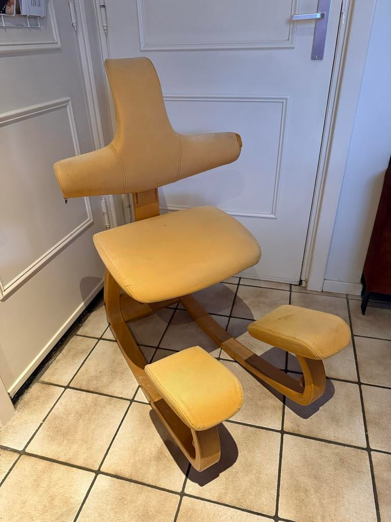Varier Variable Balans Kniestoel - Ergonomisch, Huis en Inrichting, Bureaustoelen, Ophalen, Gebruikt, Beige, Bureaustoel