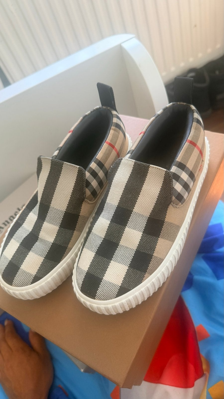 Burberry slip-on schoenen voor kinderen - Maat 35, Kinderen en Baby's, Kinderkleding | Schoenen en Sokken, Ophalen of Verzenden