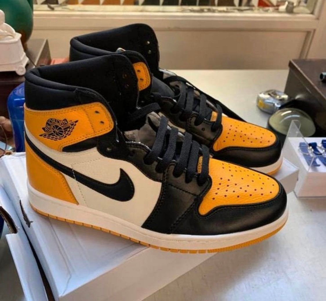 Nike Air Jordan 1 Retro High OG Taxi maat EU42 1/2 sneakers., Kleding | Heren, Schoenen, Ophalen of Verzenden
