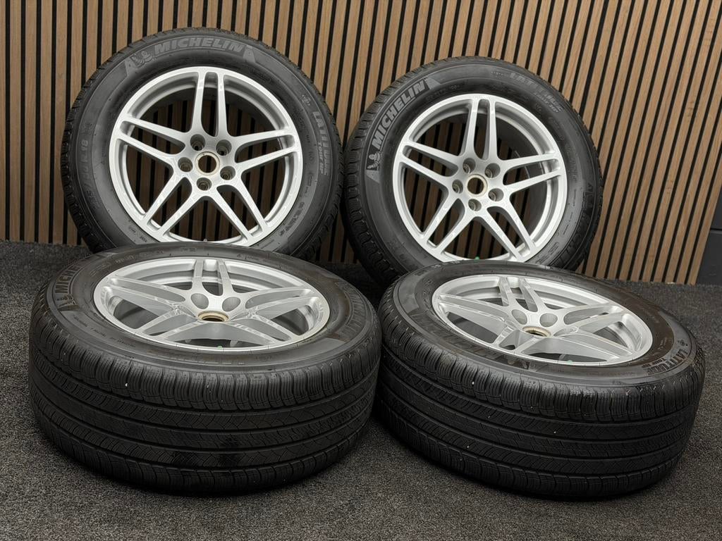 Originele 18 inch Porsche Macan 5x112 Breedset Michelin NO, Auto-onderdelen, Banden en Velgen, Ophalen, 18 inch, ., Banden en Velgen