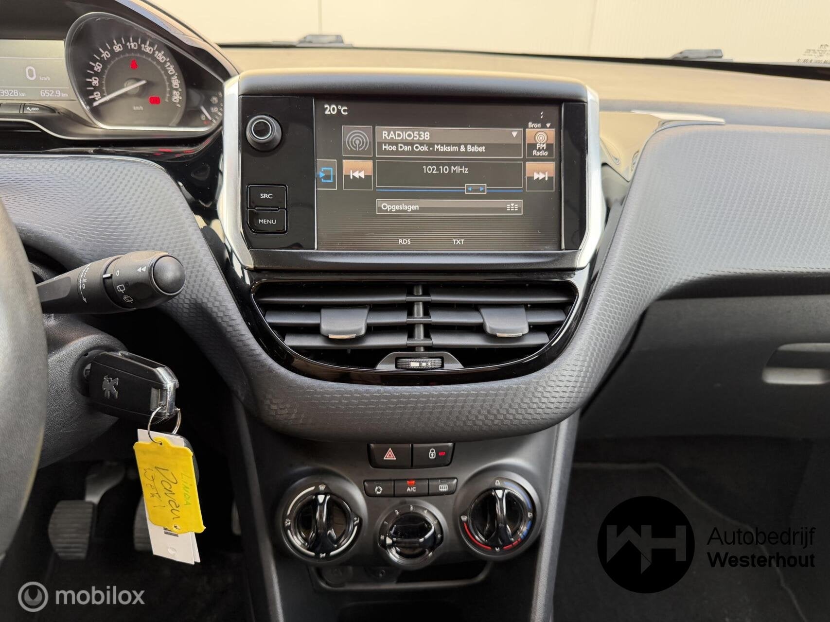 Foto 11 van Peugeot 2008 1.2 PureTech Active NWE APK PANO NAVI CAMERA