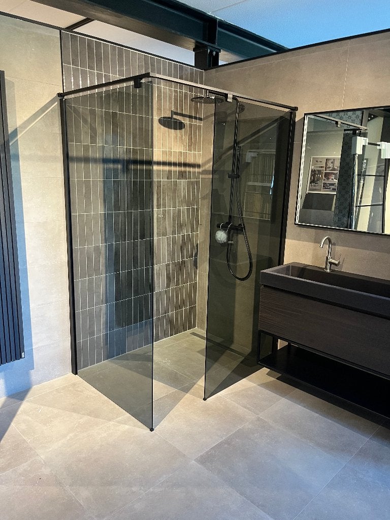 Novellini kuadra H strips inloopdouche, Ophalen, Zo goed als nieuw, Douche