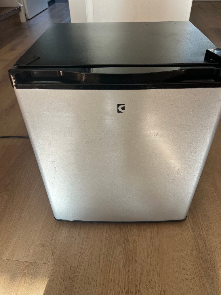 Minikoelkast CR-40A – 38 liter – 230V – nette staat, Ophalen, Minder dan 75 liter, Zonder vriesvak, Gebruikt