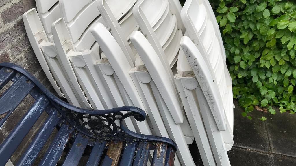 Te koop 6 tuinstoen hartmann met ovale tuintafel, Ophalen of Verzenden, Zo goed als nieuw, Minder dan 2 meter