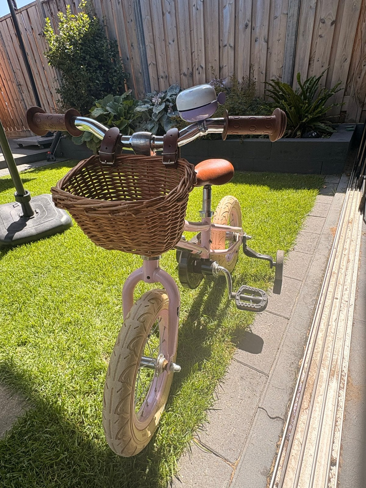 Pelikaan Kinderfiets 12 inch met zijwieltjes - Gebruikt, Fietsen en Brommers, Fietsen | Kinderfietsjes, Ophalen, Gebruikt, Minder dan 16 inch