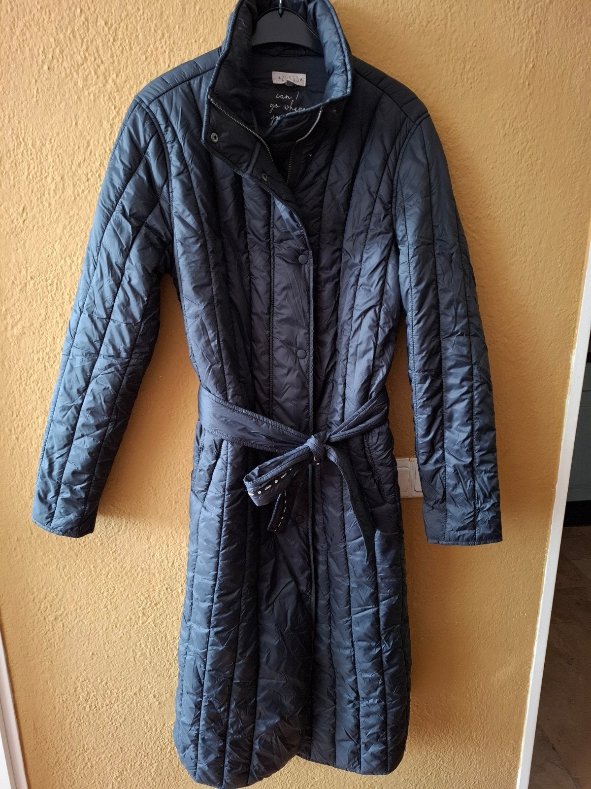 Zusss zwarte jas maat L, Blauw, Maat 42/44 (L), Ophalen of Verzenden, Zo goed als nieuw