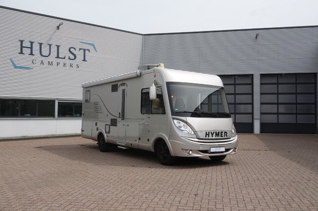 Hymer B 678, 3.0, Automaat, Ruime 2 persoons uitvoering, Caravans en Kamperen, Tot en met 2, 7 tot 8 meter, Bedrijf, Diesel