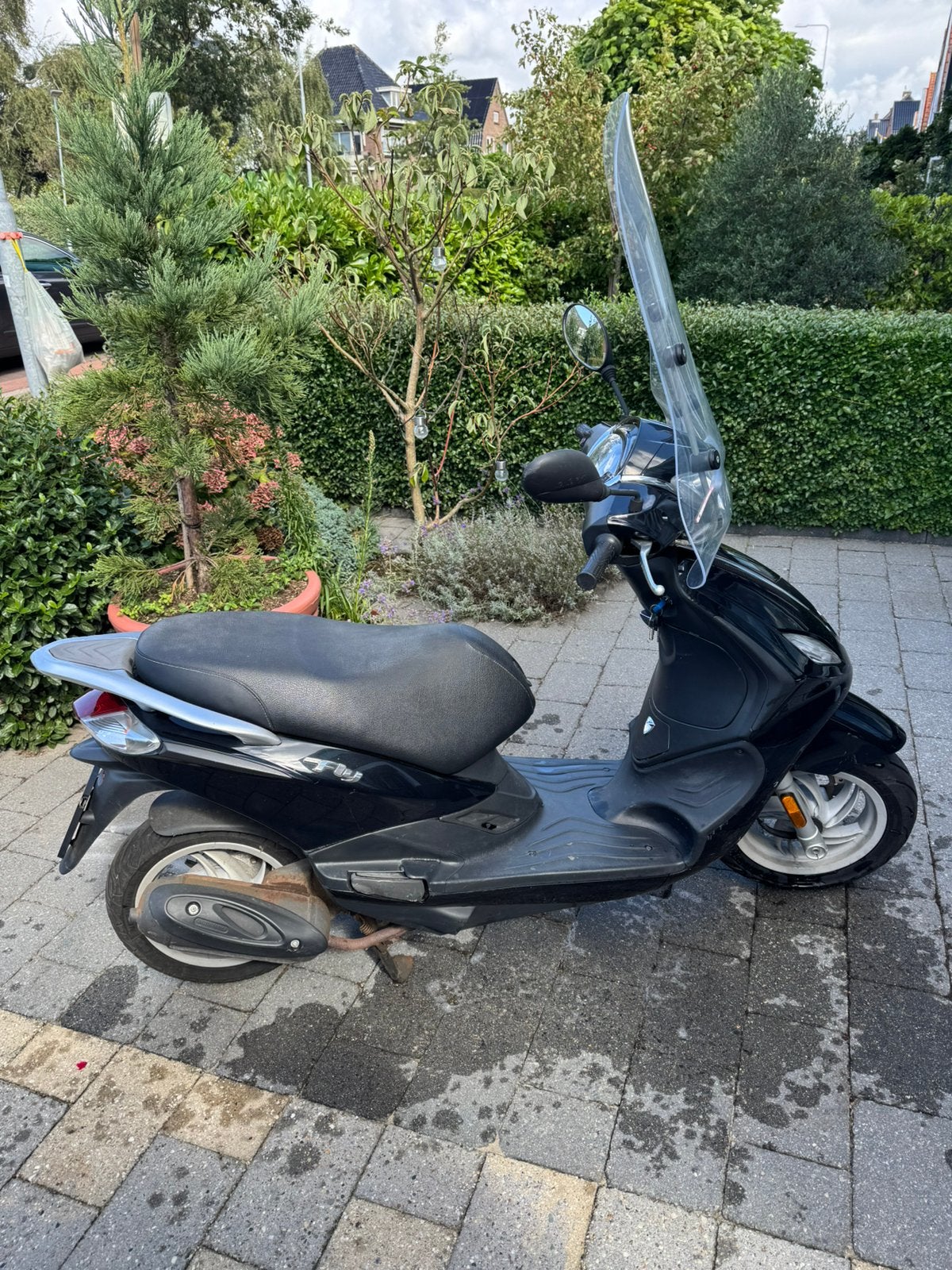 PIAGGIO fly - te koop - zie omschrijving, Fietsen en Brommers, Scooters | Piaggio, Ophalen, Gebruikt, Benzine, Fly