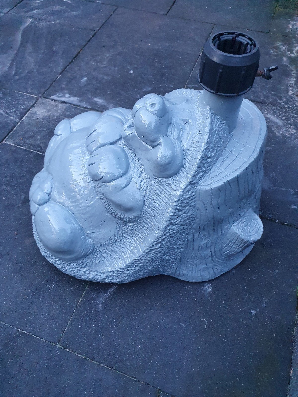 Leuke  egel beeld voor buiten parasolvoet zeer zwaar, Ophalen, Zo goed als nieuw, Beton, Dierenbeeld