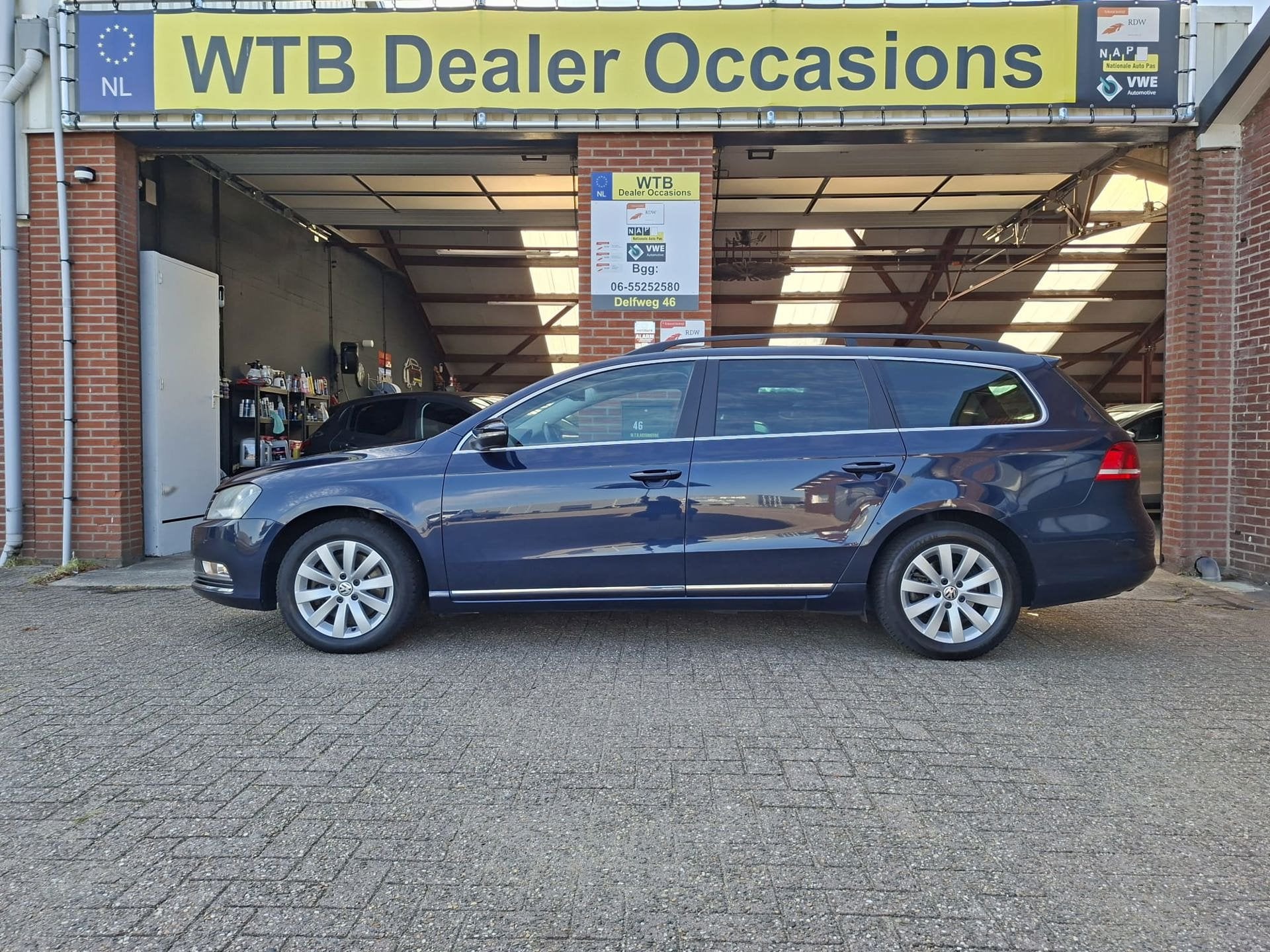 Volkswagen Passat Variant 1.4 TSI Highline BlueMotion, Trekh, Voorwielaandrijving, Stof, Gebruikt, Zwart