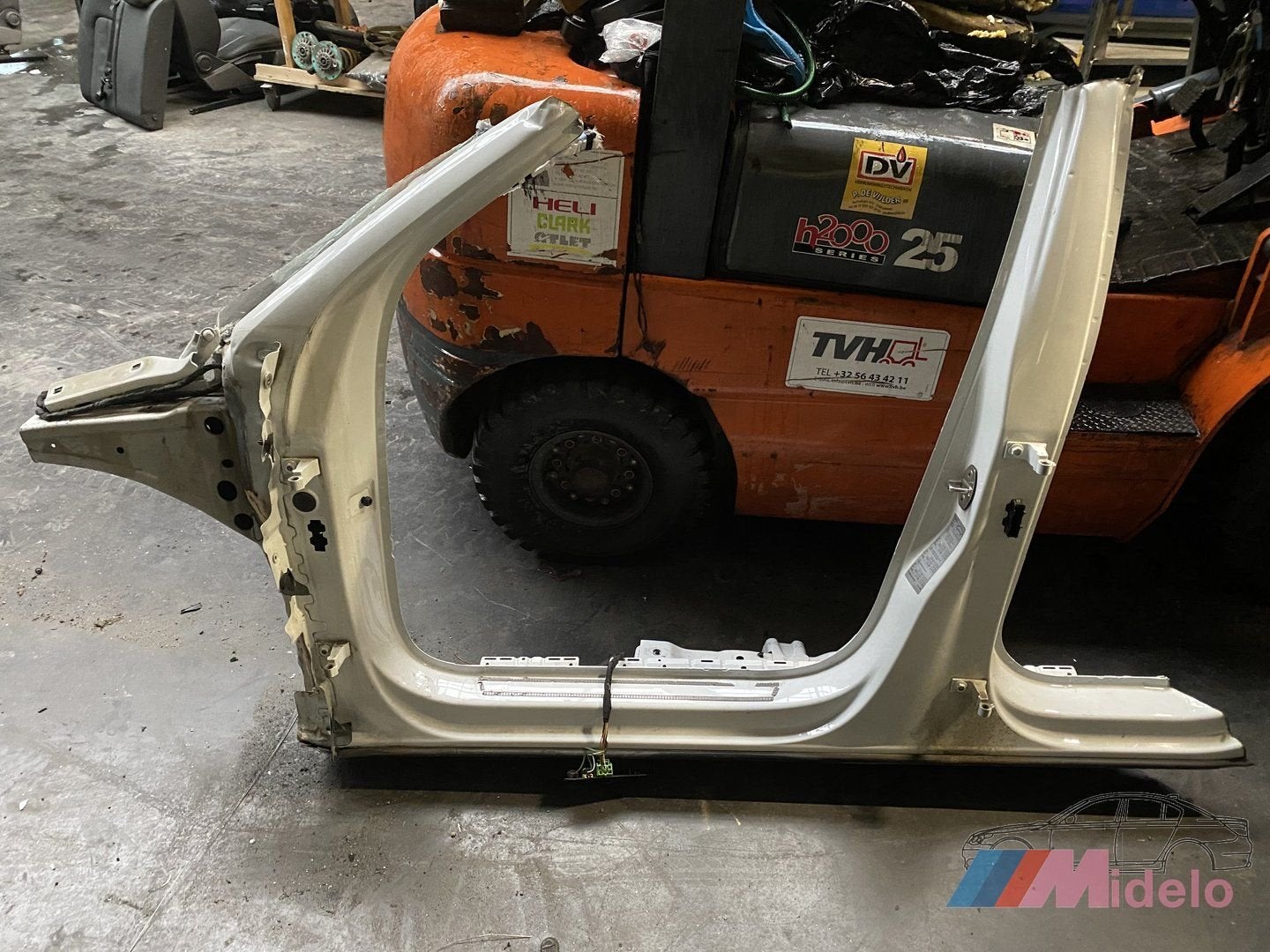 AUDI Q2 SNIJDEEL A+B STIJL EN DORPEL LINKS, Gebruikt, -, -, Bumper