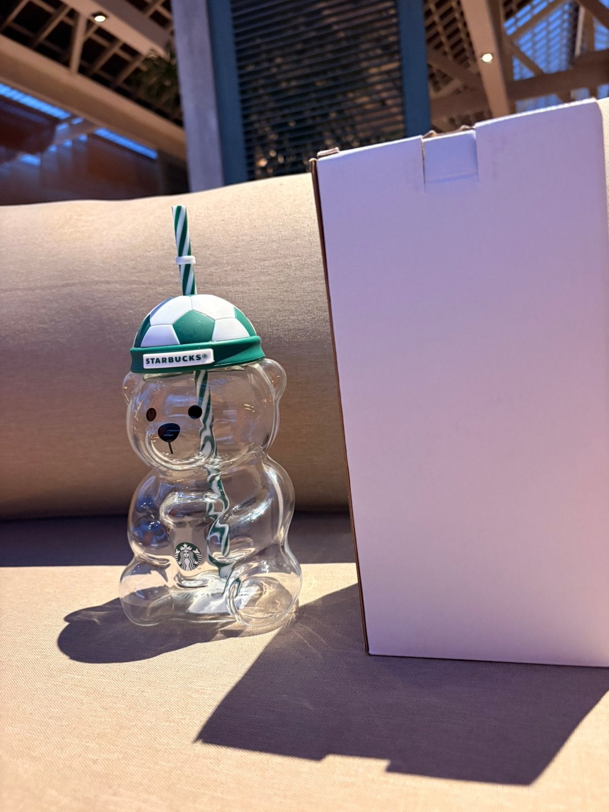 Viral starbucks barista bear cup, Ophalen, Nieuw