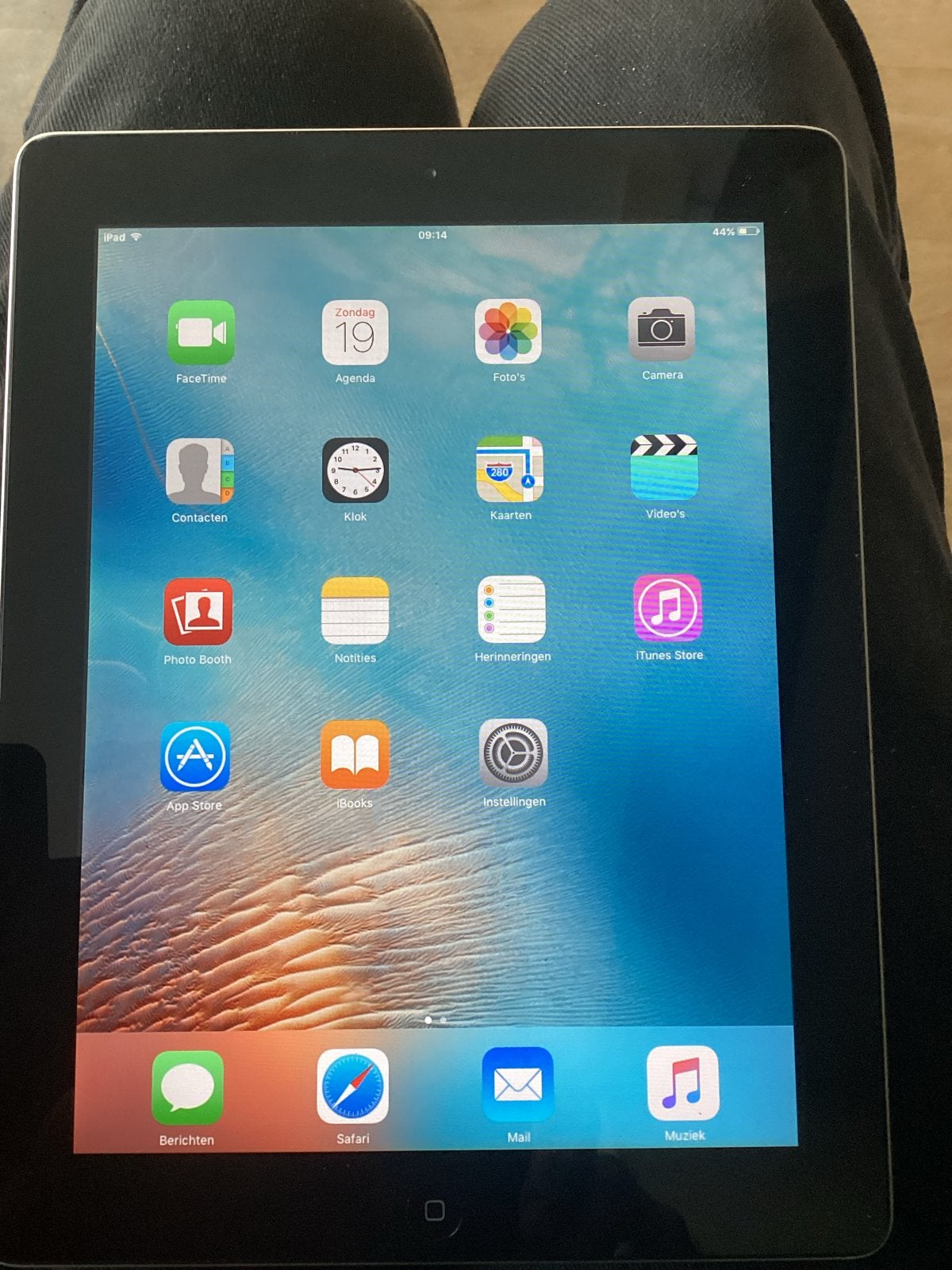 Apple iPad 2 32GB Wi-Fi met hoez  .( lees info !  ), Computers en Software, Apple iPads, 9 inch, Gebruikt, 32 GB, Wit