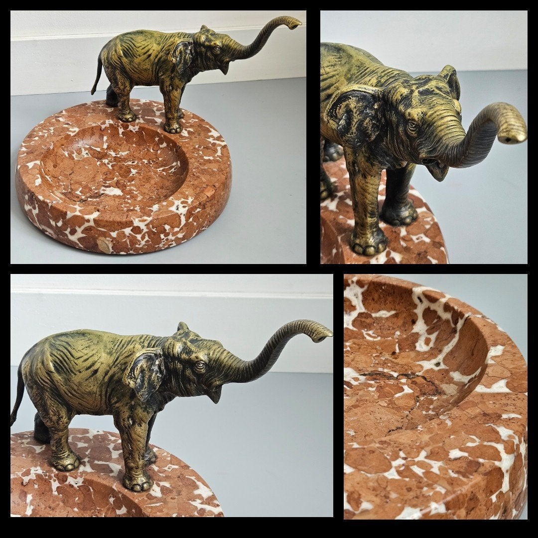 Antiek brons, bronzen olifant op rood marmeren basement., Ophalen of Verzenden, Brons, Beeld