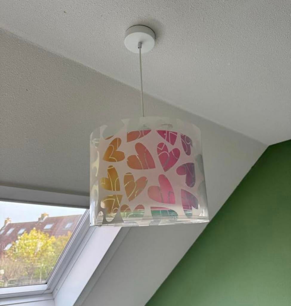 Fleurige hanglamp met hartjes voor kinderkamer (2 stuks), Ophalen of Verzenden, Gebruikt, Kunststof