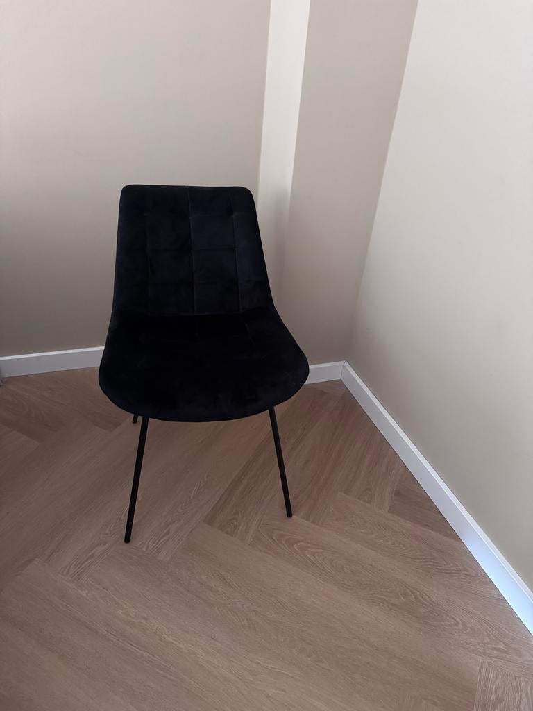 Elegante Zwarte Velvet Eetkamerstoel, Ophalen, Zwart, Zo goed als nieuw, Eén