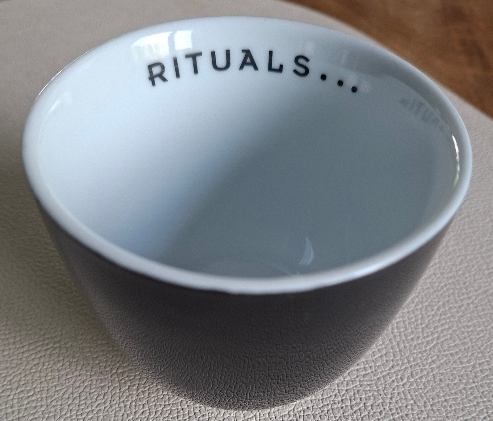Rituals kopje zwart/wit, Huis en Inrichting, Overige merken, Keramiek, Ophalen of Verzenden, Zo goed als nieuw