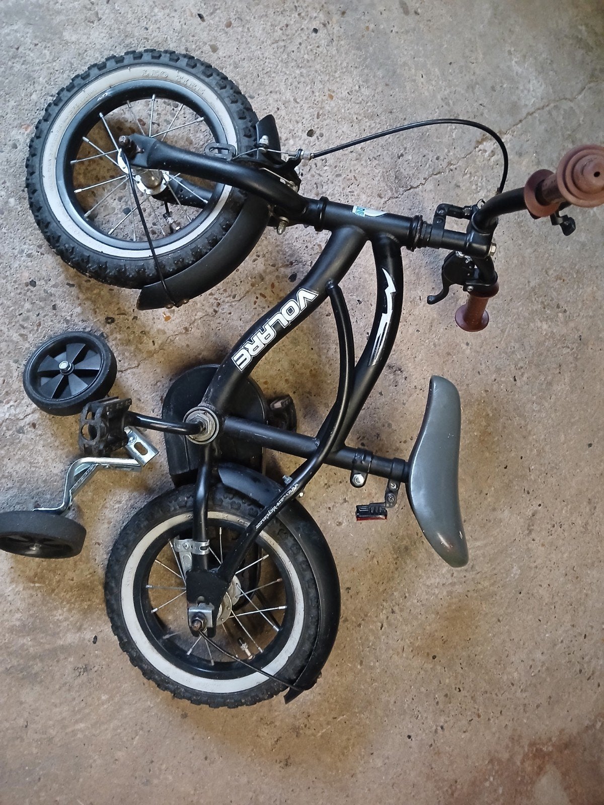 Volare Cruiser kinderfiets 12 inch met zijwieltjes, Ophalen, Gebruikt, Volare, Zijwieltjes