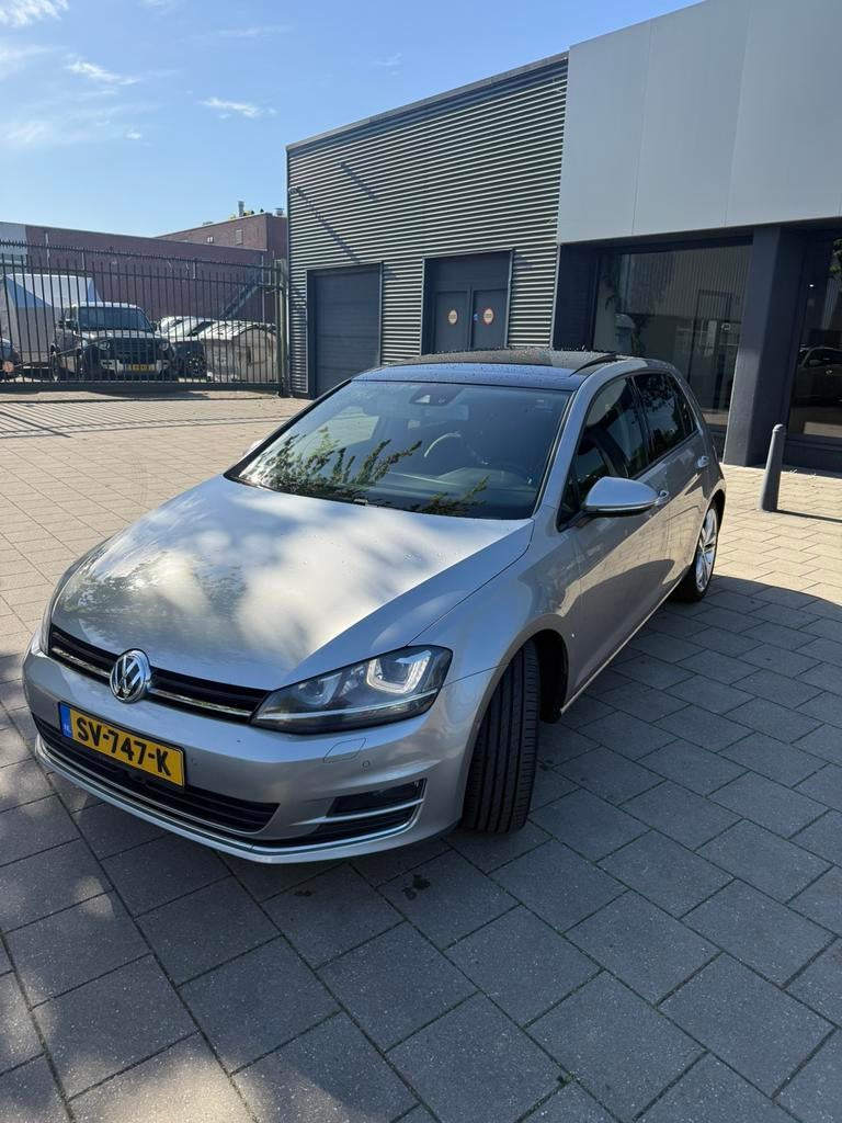 Volkswagen Golf 1.4 TSI 103KW DSG 2013 Grijs, Auto's, Volkswagen, Zwart, 4 cilinders, 1395 cc, 650 kg