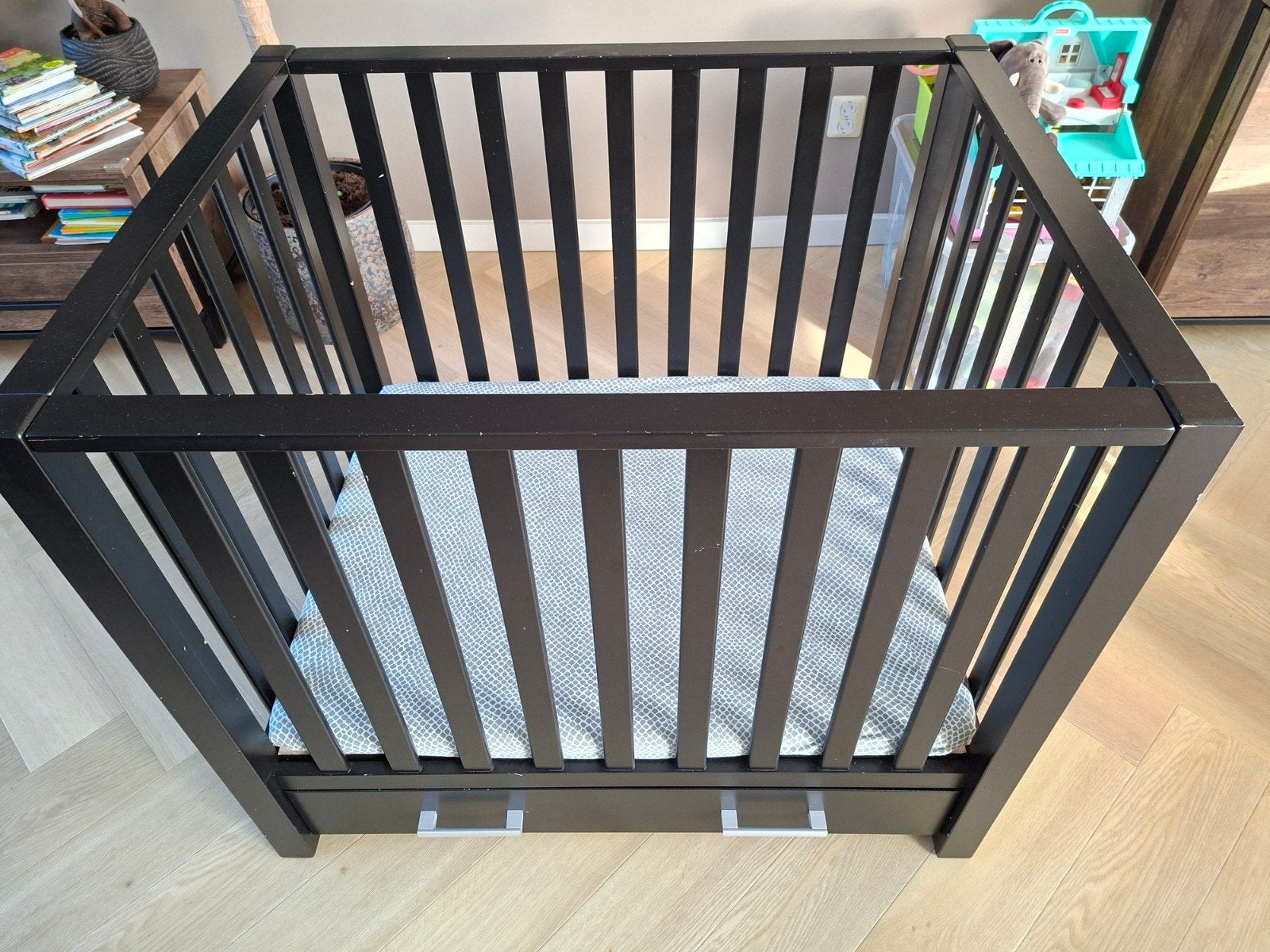 zwarte box met lade, Ophalen, Gebruikt, Lade