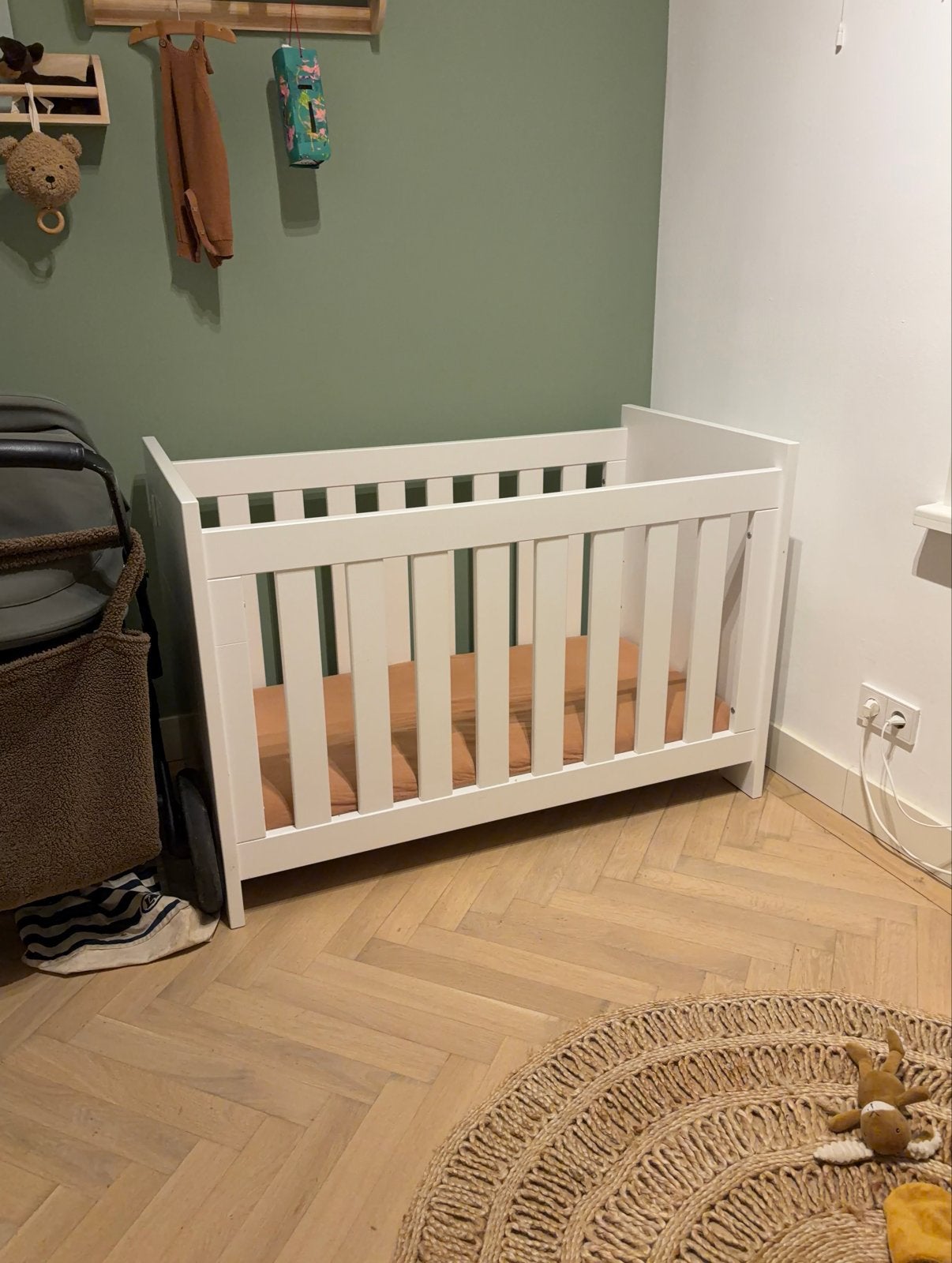 Wit houten ledikantje voor baby, Kinderen en Baby's, Babywiegjes en Ledikanten, Ophalen, Gebruikt, Ledikant