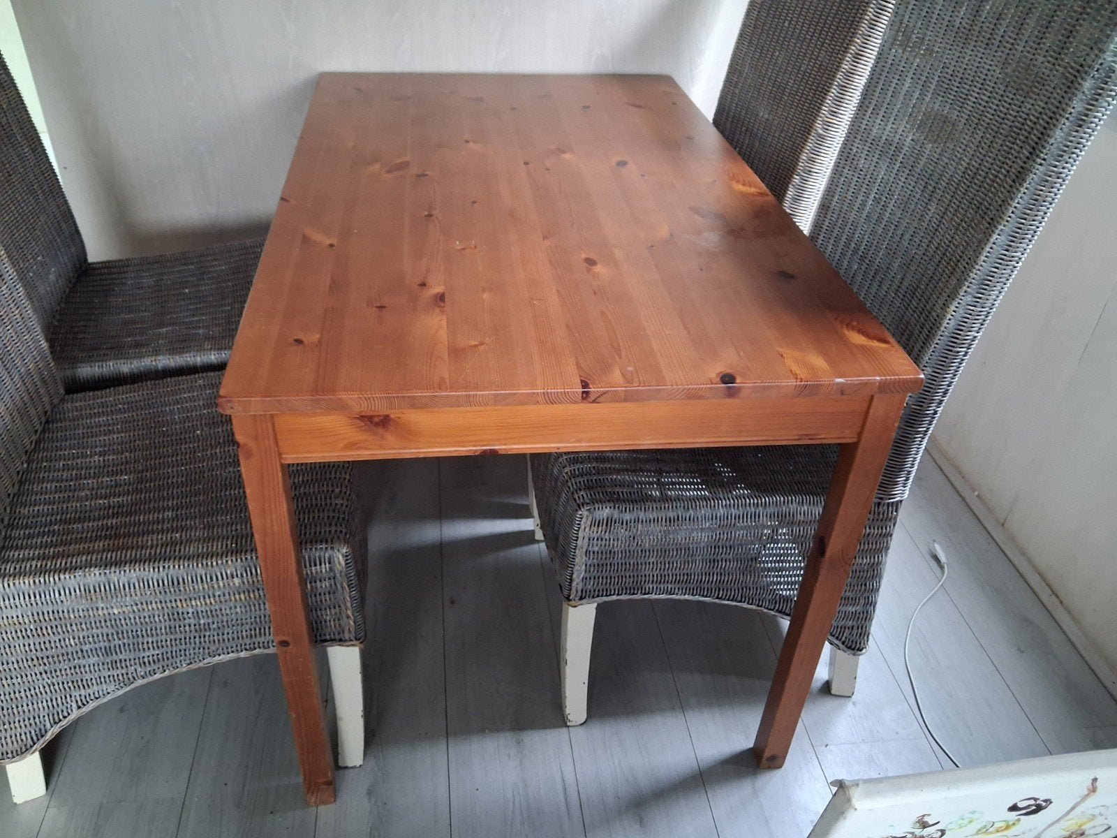 Eettafel met 6 rieten stoelen, Gebruikt, 100 tot 150 cm, Overige houtsoorten, Vijf personen of meer
