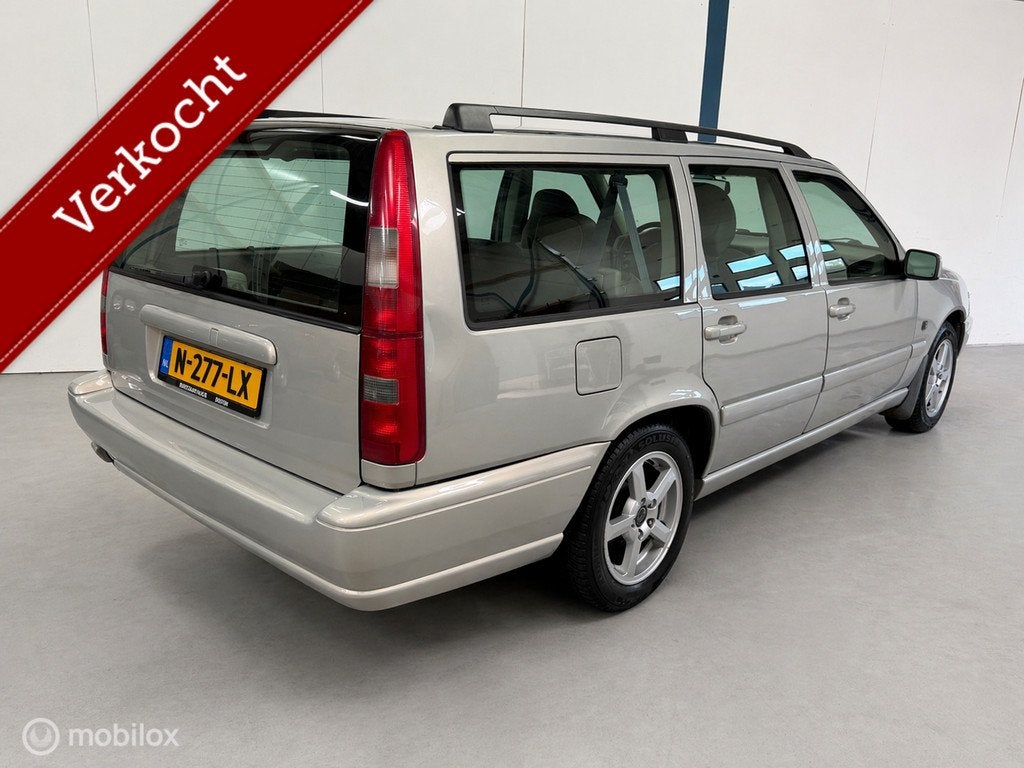 Volvo V70 2.4 AUTOMAAT / LPG G3, Auto's, Volvo, Gebruikt, Skiluik, 2435 cc, 1600 kg