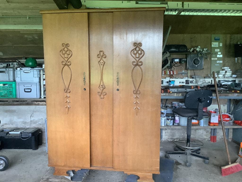 Kledingkast, Ophalen, Gebruikt, 100 tot 150 cm, 50 tot 75 cm