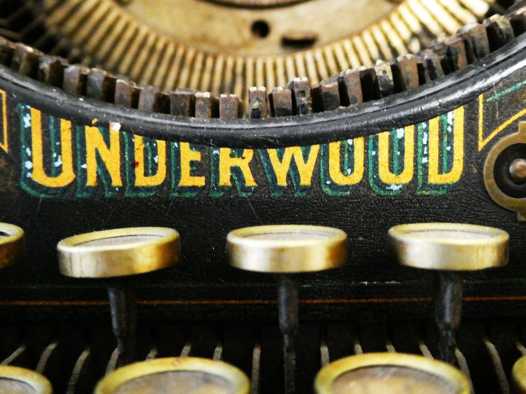 Antiek typmachine van het merk Underwood Smeur Utrecht, Antiek en Kunst, Antiek | Kantoor en Zakelijk, Ophalen