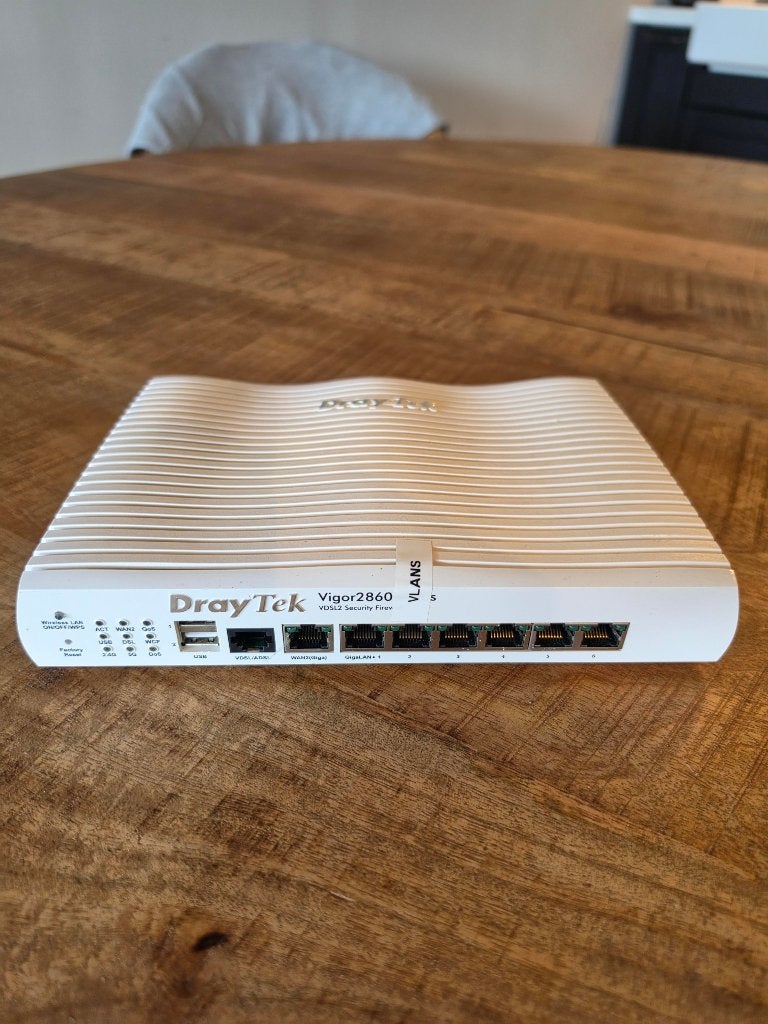 Draytek 2860n, Ophalen of Verzenden, Gebruikt, Router met modem, DrayTek
