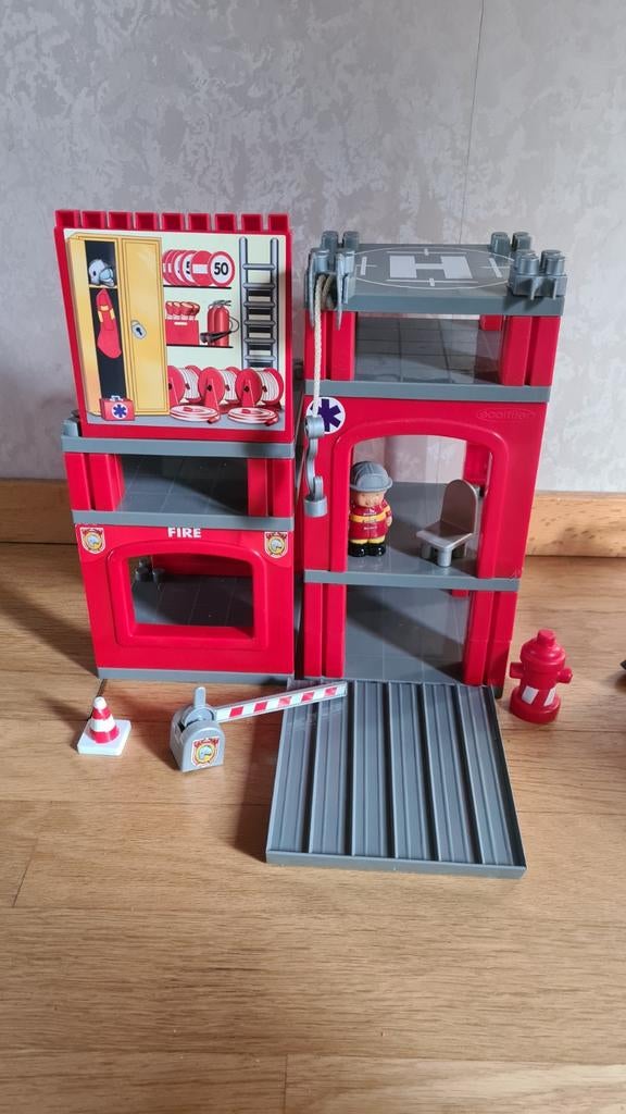 Brandweerkazerne speelset met accessoires, Ophalen of Verzenden, Gebruikt, Jongen of Meisje